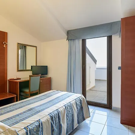 Hotel Serenella-3