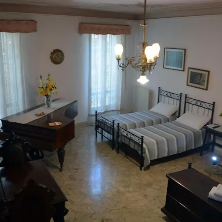 Venice Sun Apartment And Rooms-3