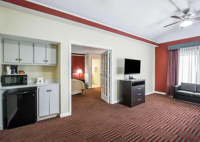 Motel: Econolodge Downtown Memphis Best Rate