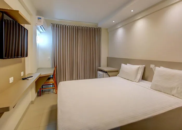 Hotel do aeroporto: Novares Hotel