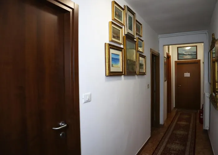 Resort: Venice Rainbow Apartment