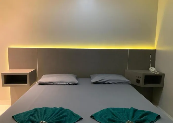Motel Passione (Adults Only)