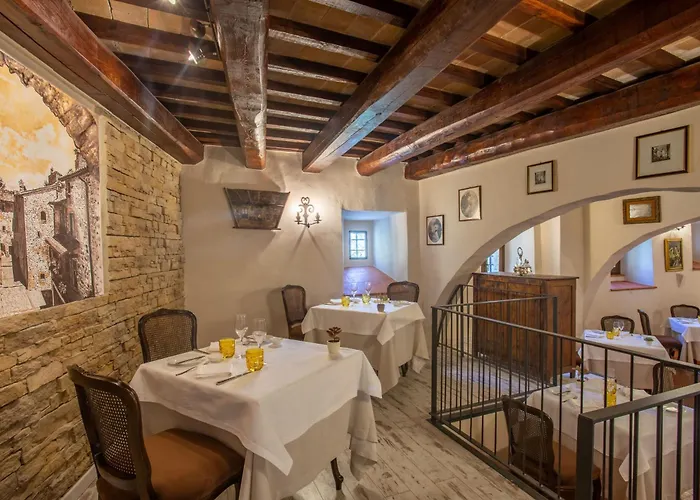  Borgo Petroro