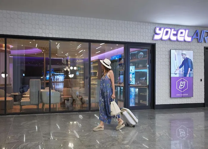 Yotelair Airport, Duty Free - International Transit Area