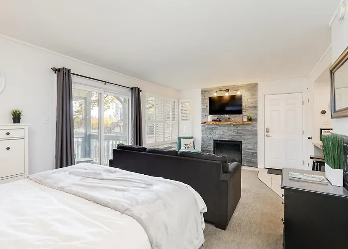All Vacation Rentals Blue Mountain Studio Oasis