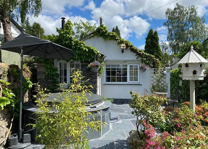 Marys Cottage, Grasmere, Dog Friendly, Hot Tub