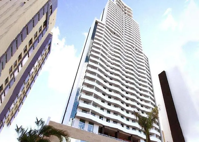 Hotel 3 estrelas: Salvador Mondial Flats