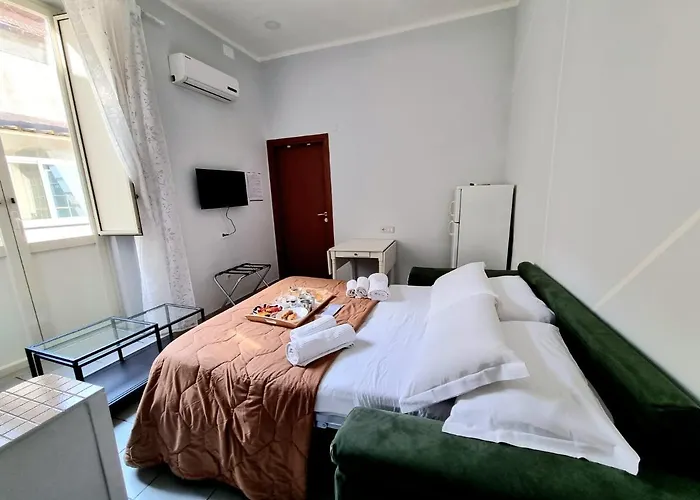 Hotel vicino al College: Duomo 152 Napoli