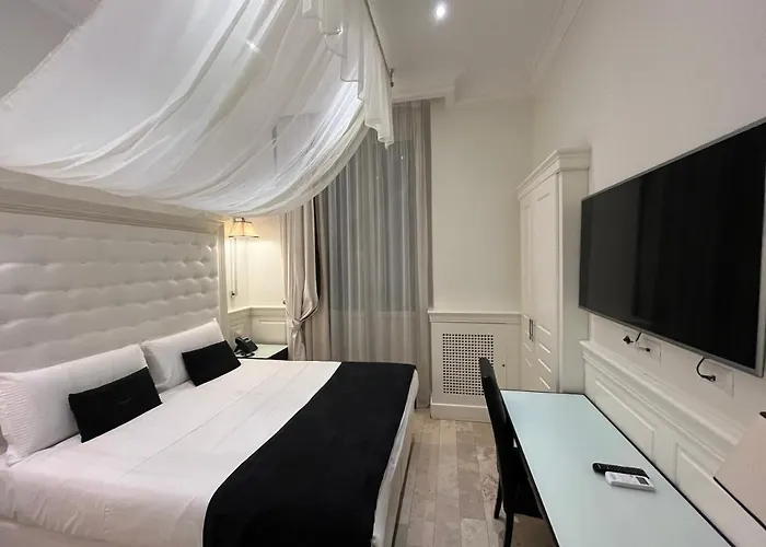 Hotel 3 estrelas: Hotel Dei Quiriti Suite