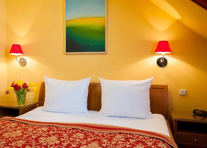 Hôtel pour familles: Cloister Inn Hotel