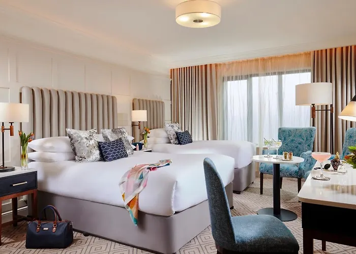 Сity center hotels Castlecourt , Spa & Leisure