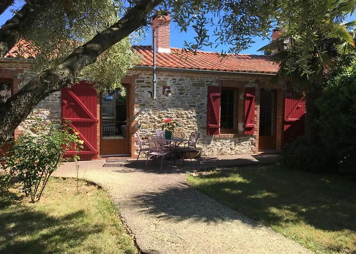  Le Clos De La Viniere