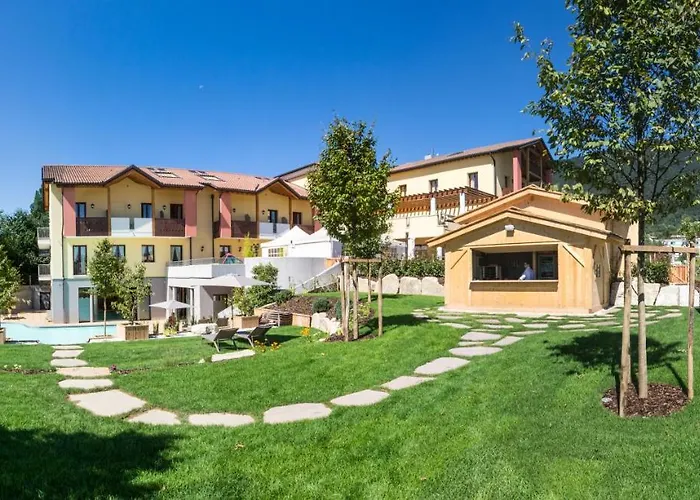Garden Relais