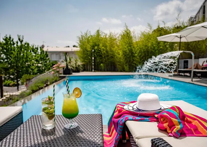 Hotel met zwembad: Hotel Laurus - Liburnia