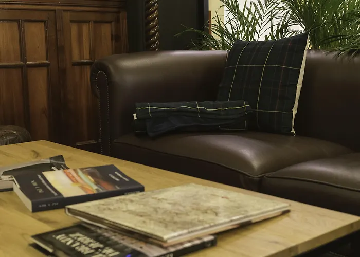 5 star hotel: Hotel Lopez De Haro