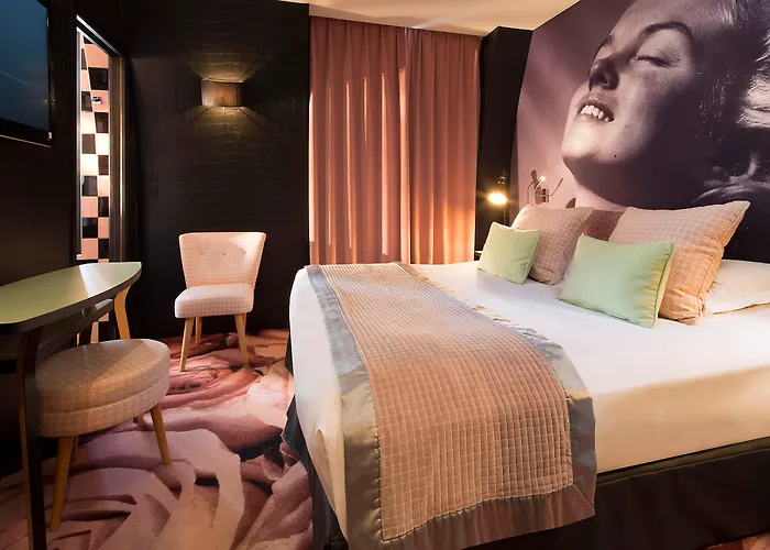 Luxury hotel only: Platine Hotel