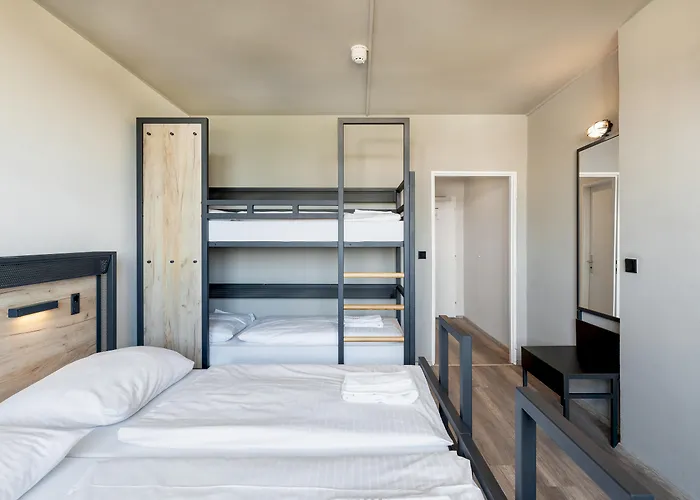 Golf hotel: A&O Prague Metro Strizkov