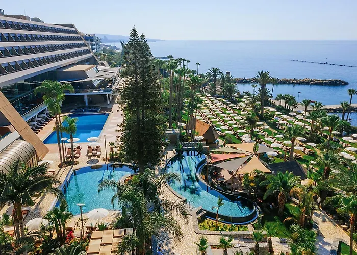 Amathus Beach