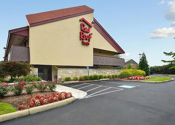 Motel: Red Roof Inn Louisville East - Hurstbourne