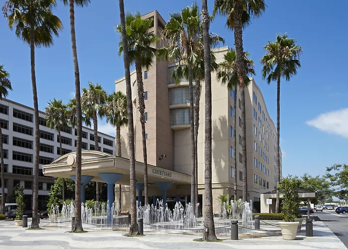 Courtyard By Marriott Lax / Century Boulevard