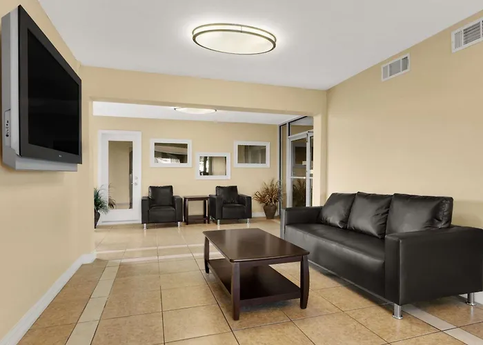 Super 8 By Wyndham Tx