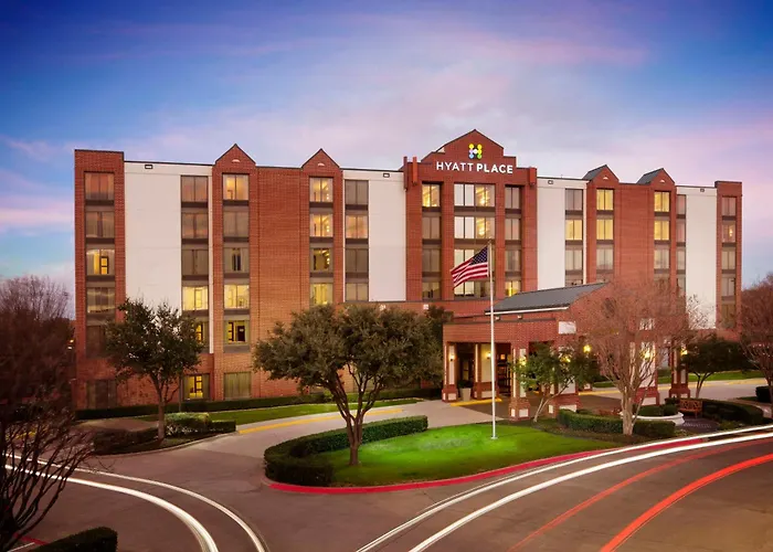 Hotel with pool: Hyatt Place Dallas/Plano
