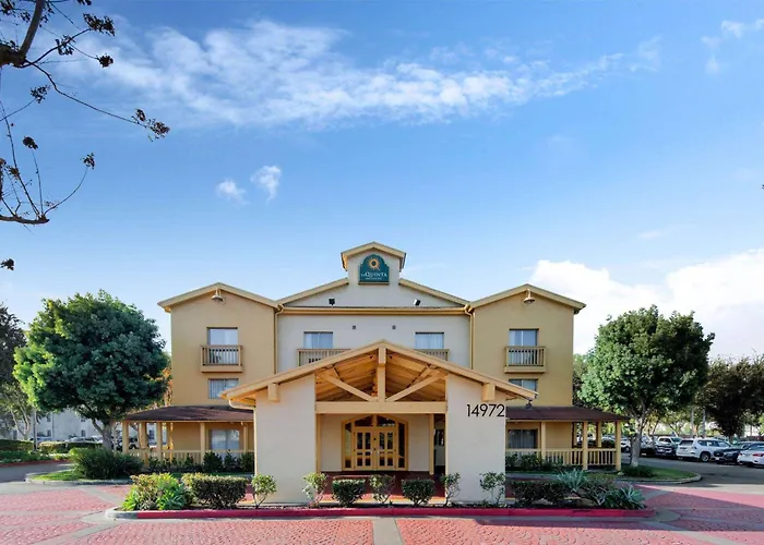 La Quinta Inn & Suites By Wyndham Irvine Spectrum