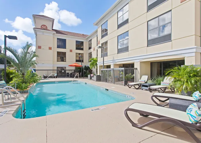 Casino hotel: Holiday Inn Express & Suites Clearwater North/Dunedin