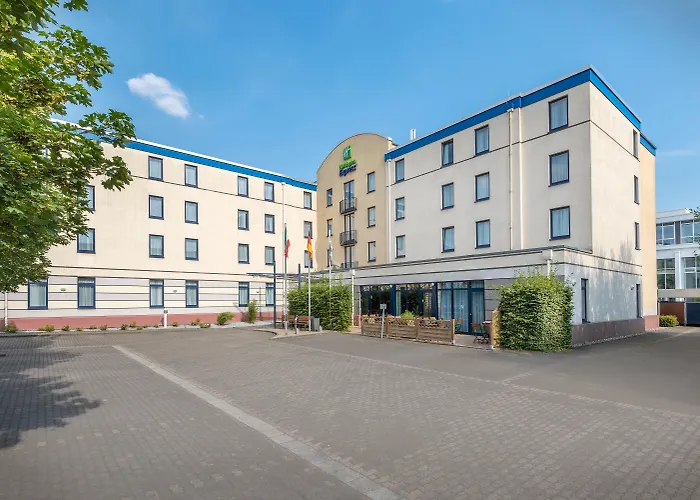  Holiday Inn Express Dortmund By Ihg