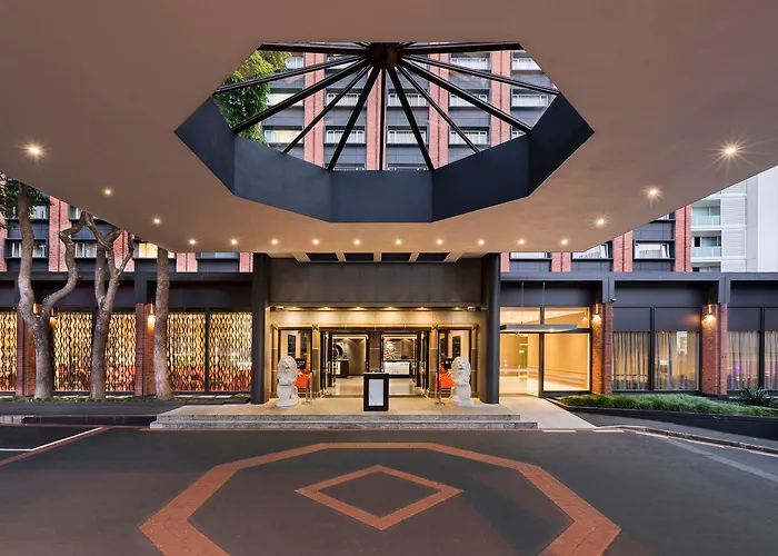 Pullman Auckland & Apartments