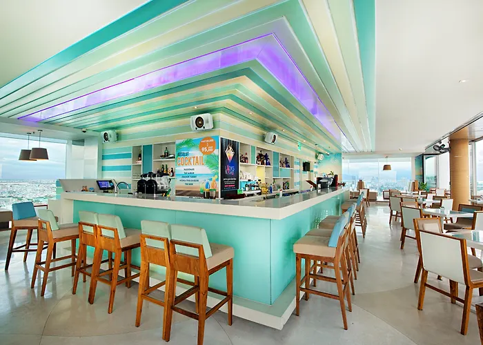 La Carte Da Nang Beach