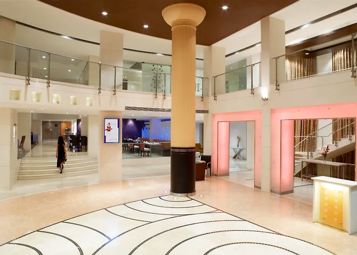 4 star hotel: The Golkonda Hotel