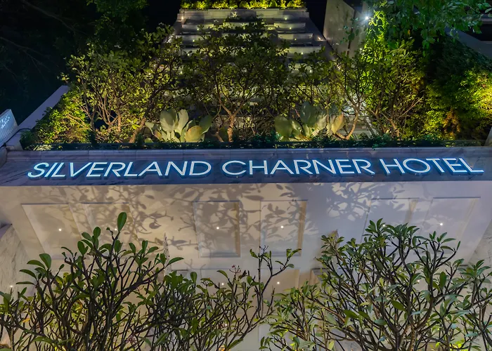 Au Lac Charner