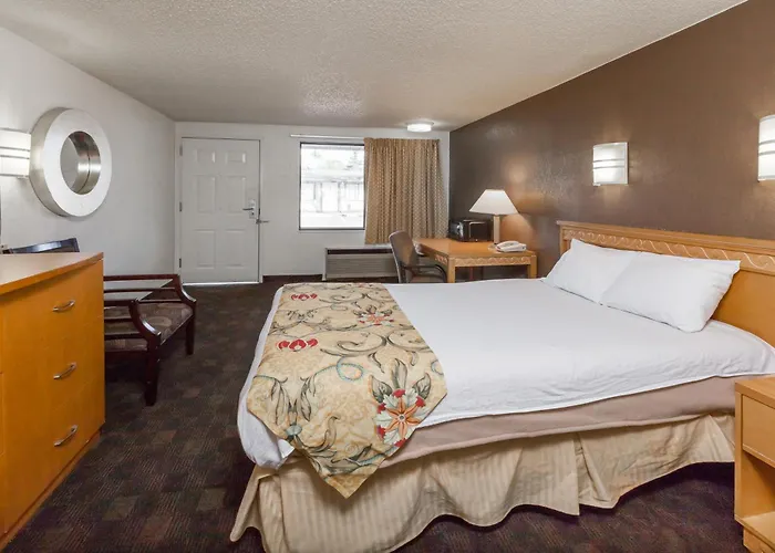 Motel: Knights Inn Flint