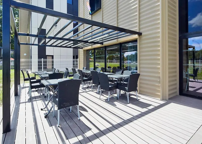  Kyriad Prestige Pau – Palais Des Sports