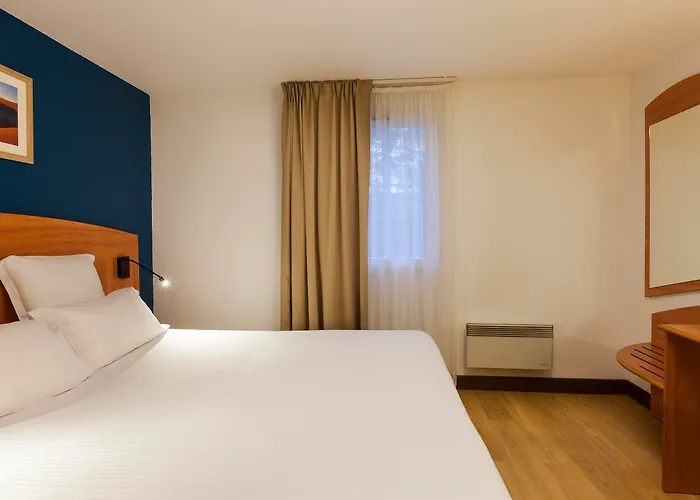 Family Hotel: Comfort Hotel Evreux