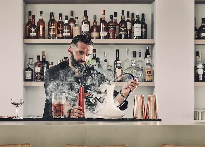 Resort: Canaves Epitome - Small Luxury Hotels Of The World