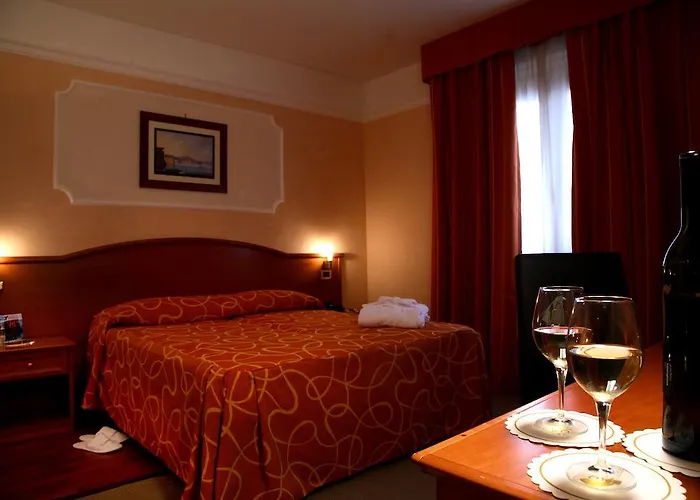 Gold Hotel