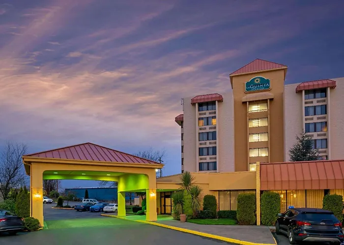 Spa Hotel: La Quinta By Wyndham Tacoma - Seattle