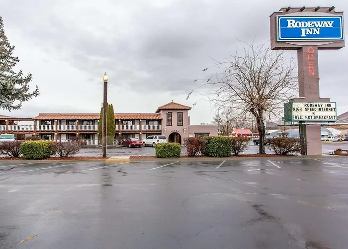 Cheap hotels Rodeway Baker City