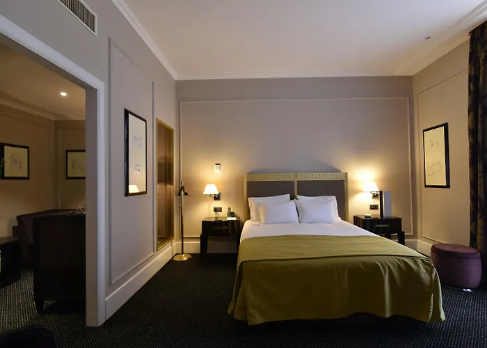Luxury hotel only: Grand Hotel Yerevan - Small Luxury Hotels Of The World