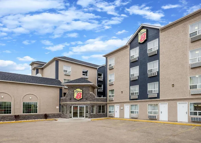 Super 8 By Wyndham Grande Prairie