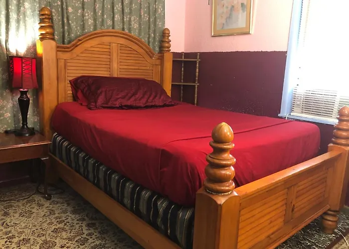 Vacation rental: Royal Poinciana