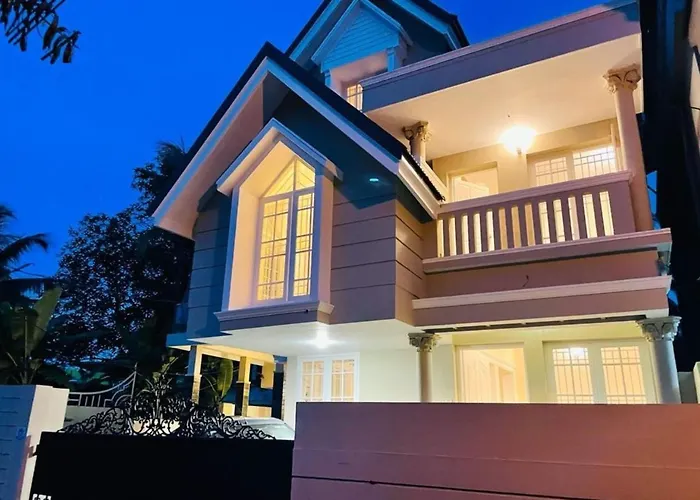 Villa: The Oval House, Kochi - Approved By Kerala Tourism - Exclusively For Families