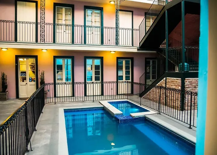 Hôtel 3 étoiles: Jean Lafitte House