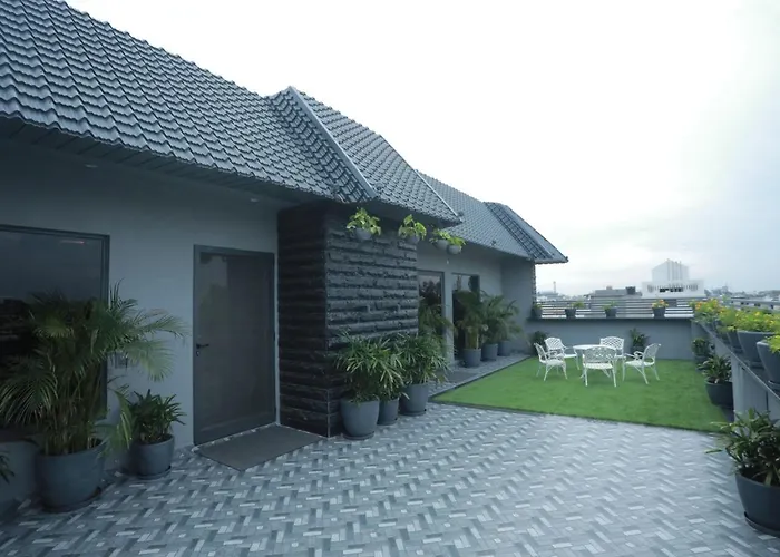 Ovel Hotel