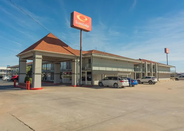 Family Hotel: Econo Lodge Inn & Suites Near Bricktown