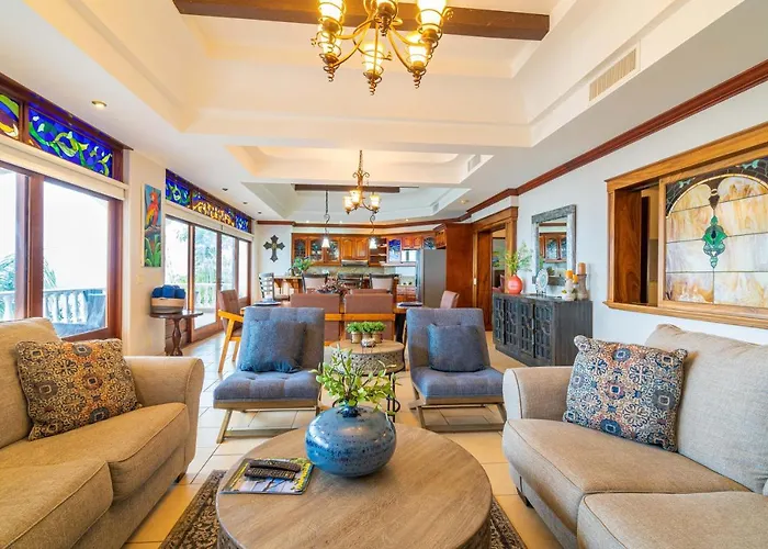 Villa: Pacifico Colonial Condominiums