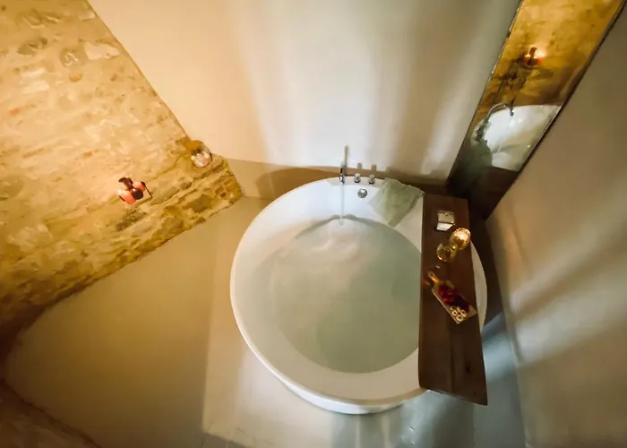 Cabina: Capannacce Organic And Horse Farm