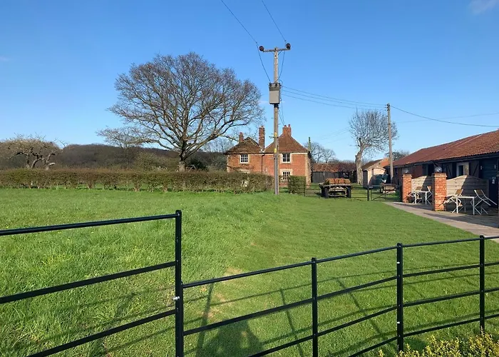 Private villas Plumptons Farm Holiday s